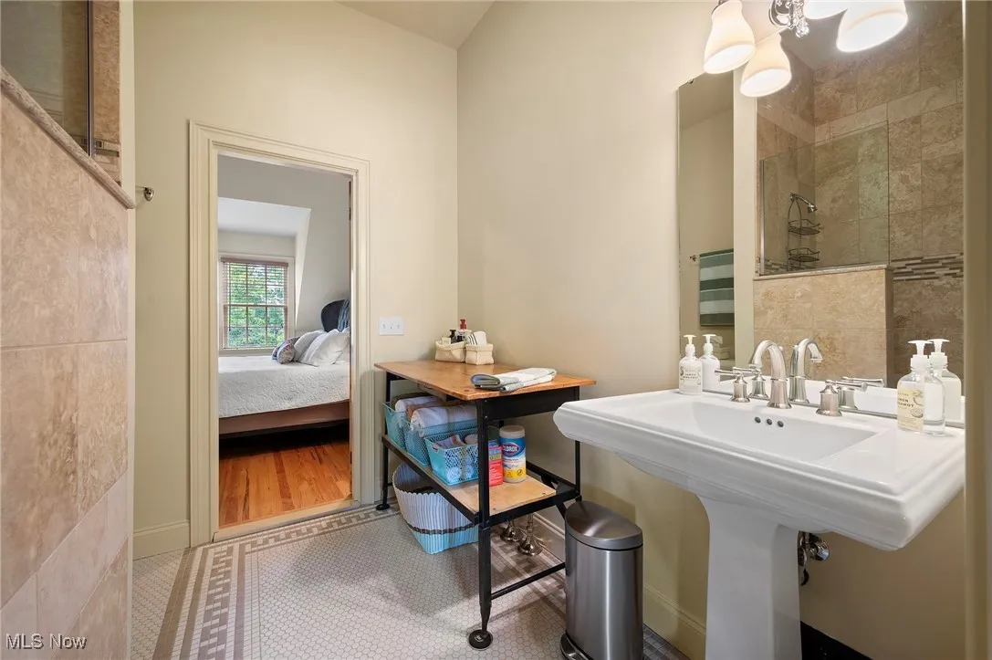 41 Riverside Drive, Berea, Ohio 44017,MLS Now Listing ID