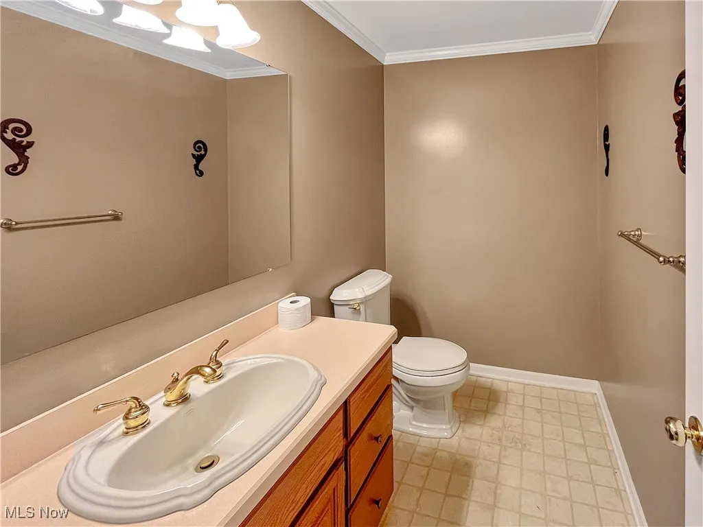 Half Bath (main)