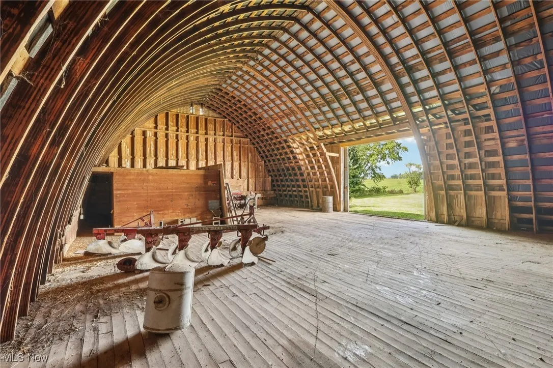Barn Upper