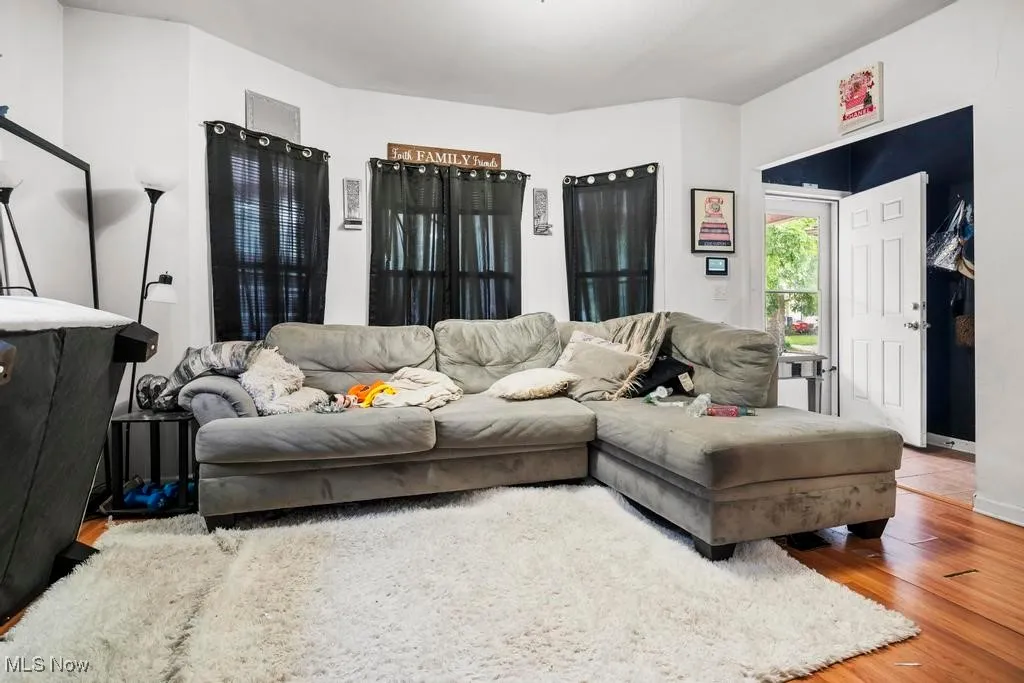 2082 W 87th Street, Cleveland, Ohio 44102,MLS Now Listing ID