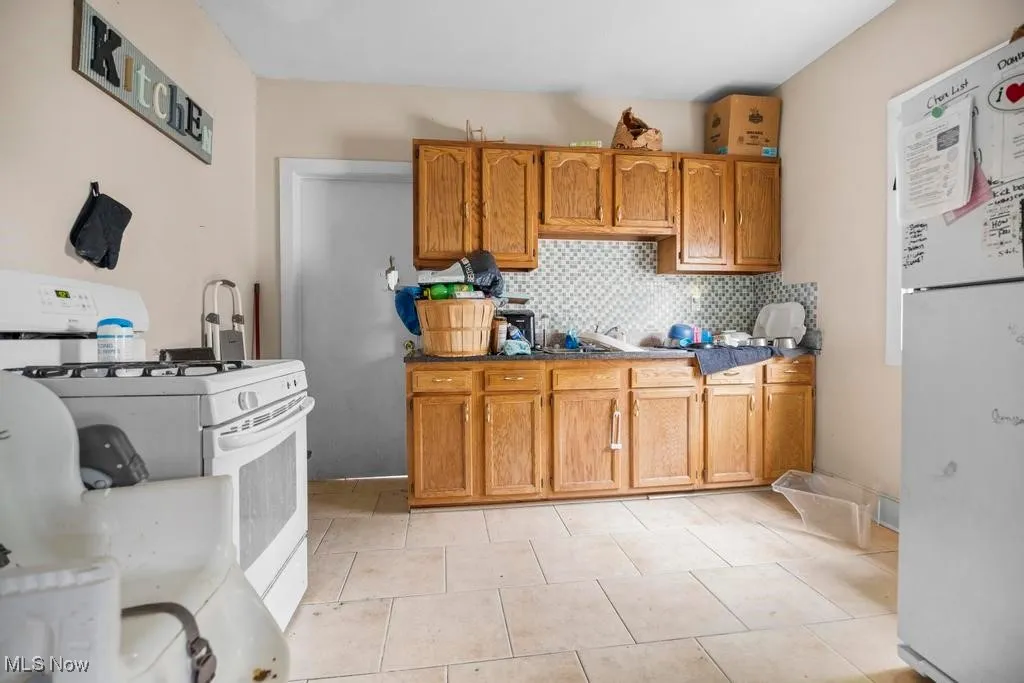 2082 W 87th Street, Cleveland, Ohio 44102,MLS Now Listing ID