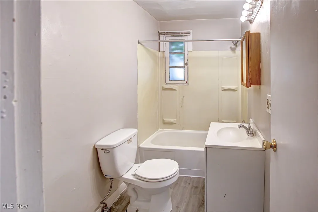 2095 Lark Street, Lakewood, Ohio 44107,MLS Now Listing ID