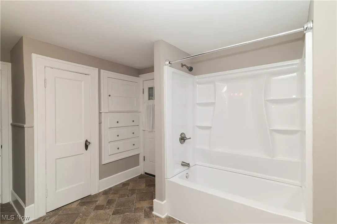 129 Corson Avenue, Akron, Ohio 44302,MLS Now Listing ID