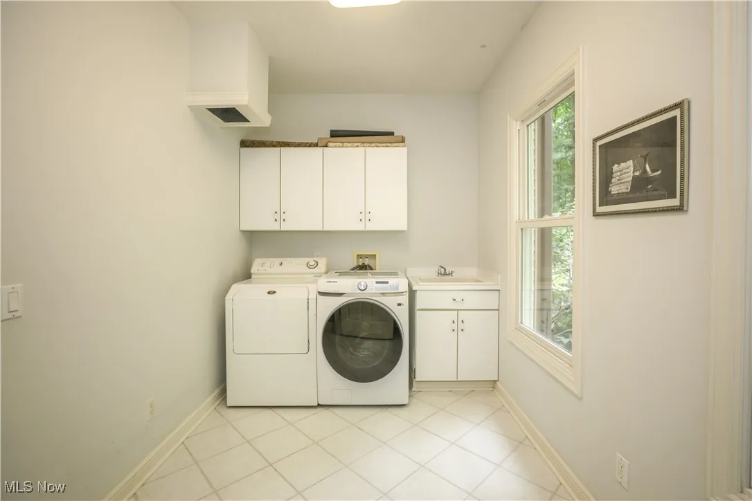 831 Meadowbrook Drive, Aurora, Ohio 44202,MLS Now Listing ID