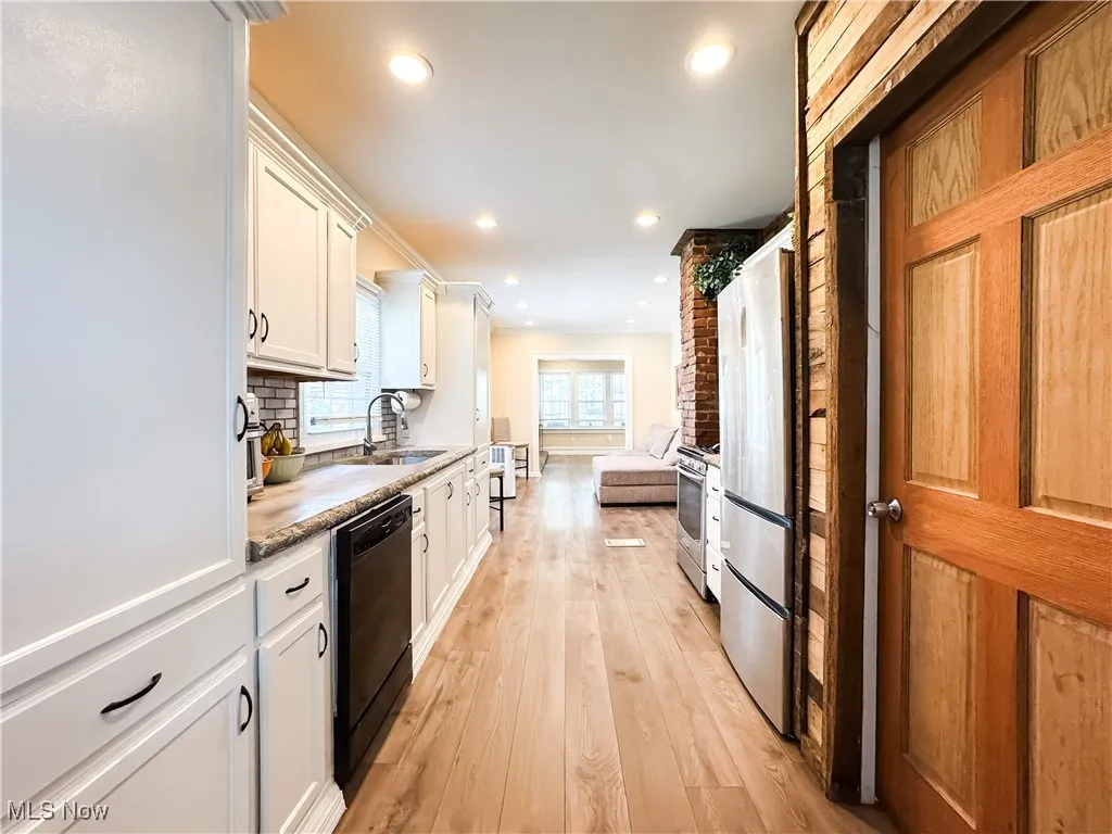 1040 Allendale Avenue, Akron, Ohio 44306,MLS Now Listing ID