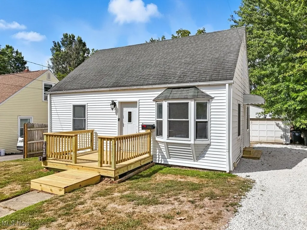 1642 Highview Front