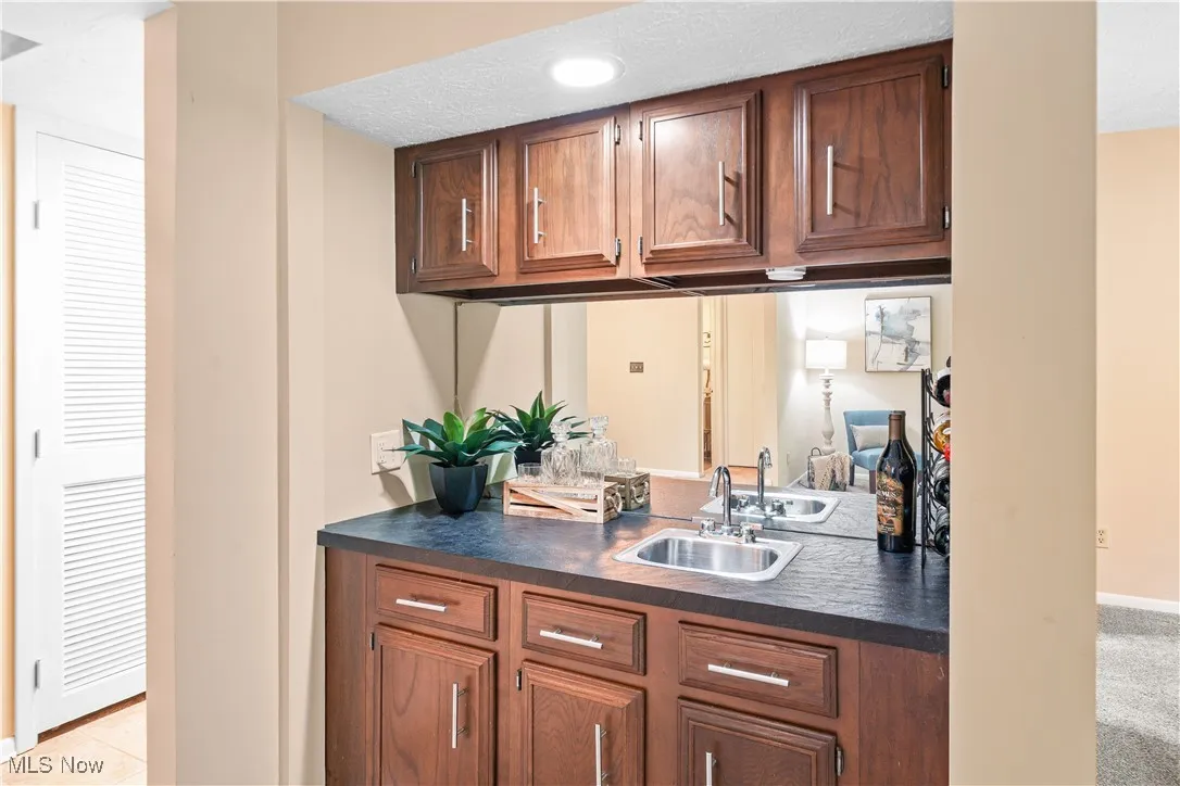 Wet bar off the great room near kitchen.