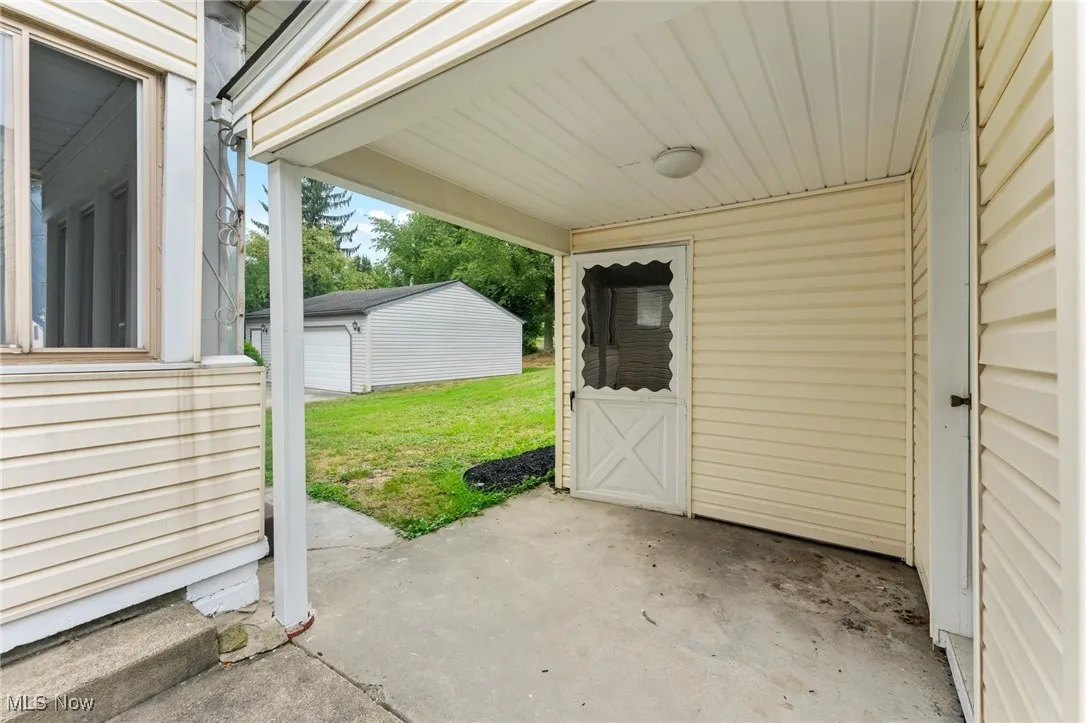 239 Elmwood Drive, Hubbard, Ohio 44425,MLS Now Listing ID