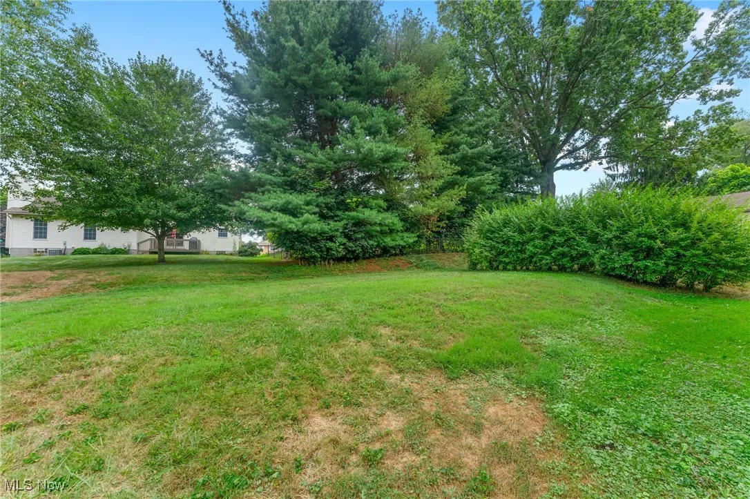 239 Elmwood Drive, Hubbard, Ohio 44425,MLS Now Listing ID
