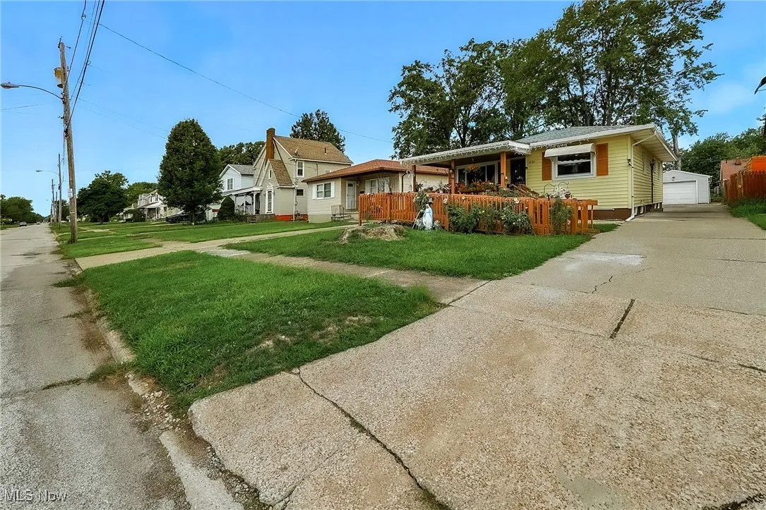 1030 W 29th Street, Lorain, Ohio 44052,MLS Now Listing ID