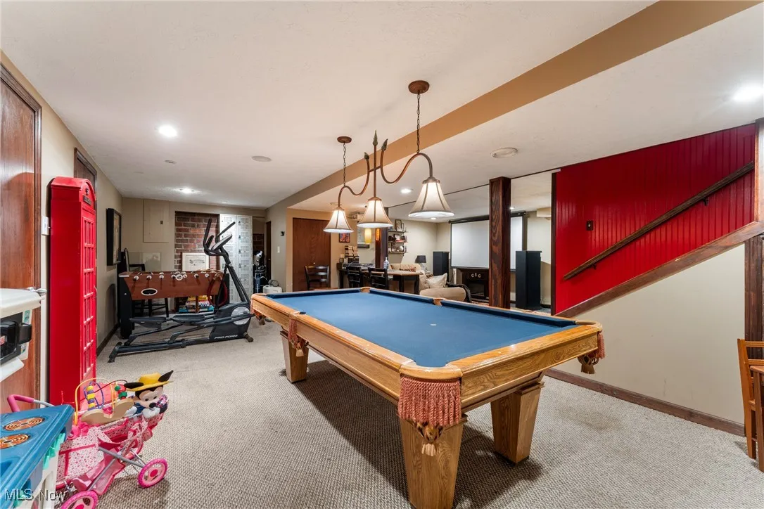 Recreation room featuring carpet floors, billiards, and recessed lighting