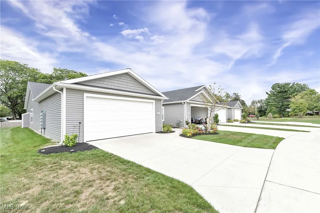 258 Silver Spring Circle, Elyria, Ohio 44035,MLS Now Listing ID