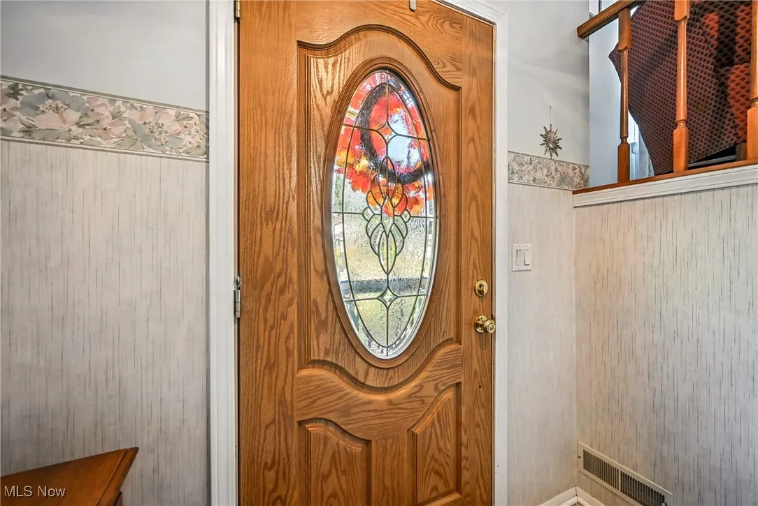 View of foyer entrance