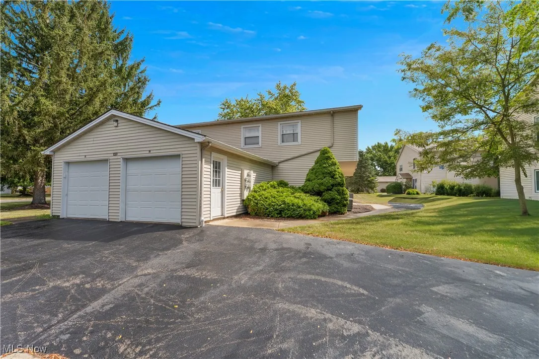 3012 Ivy Hill Circle, Cortland, Ohio 44410,MLS Now Listing ID