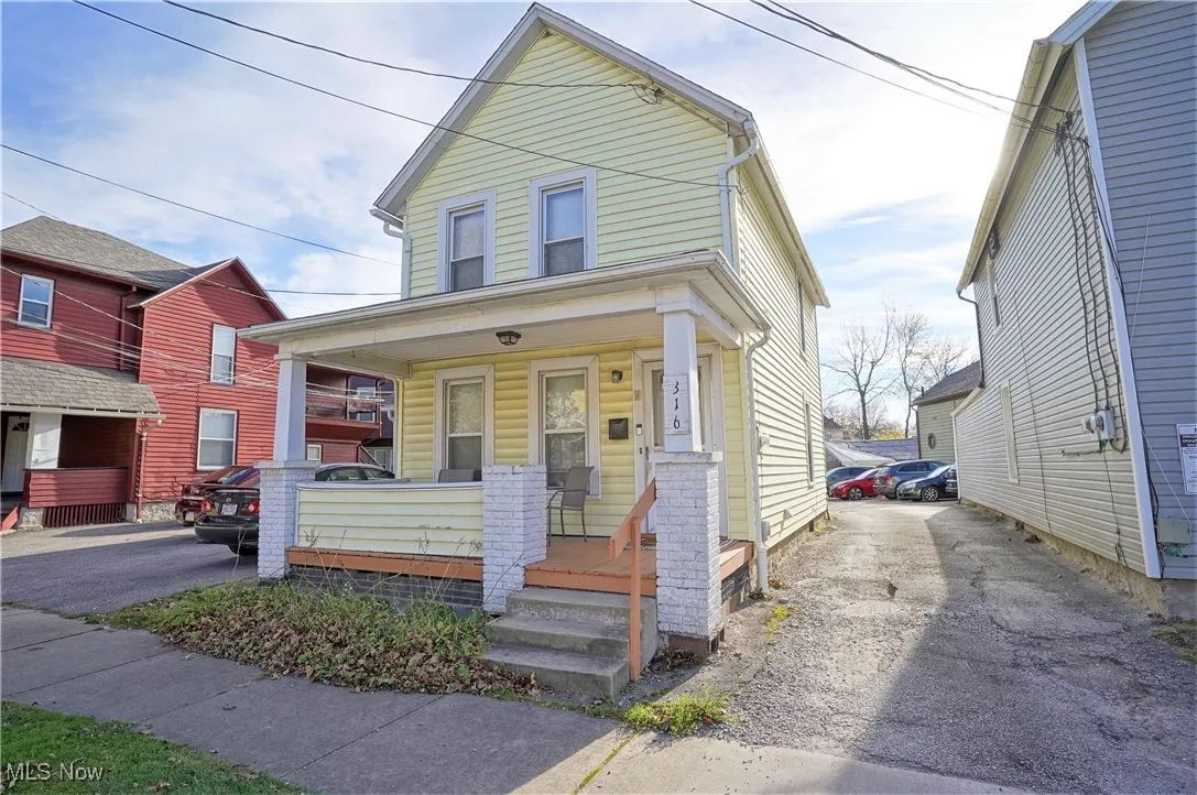 316 Torrey, front
