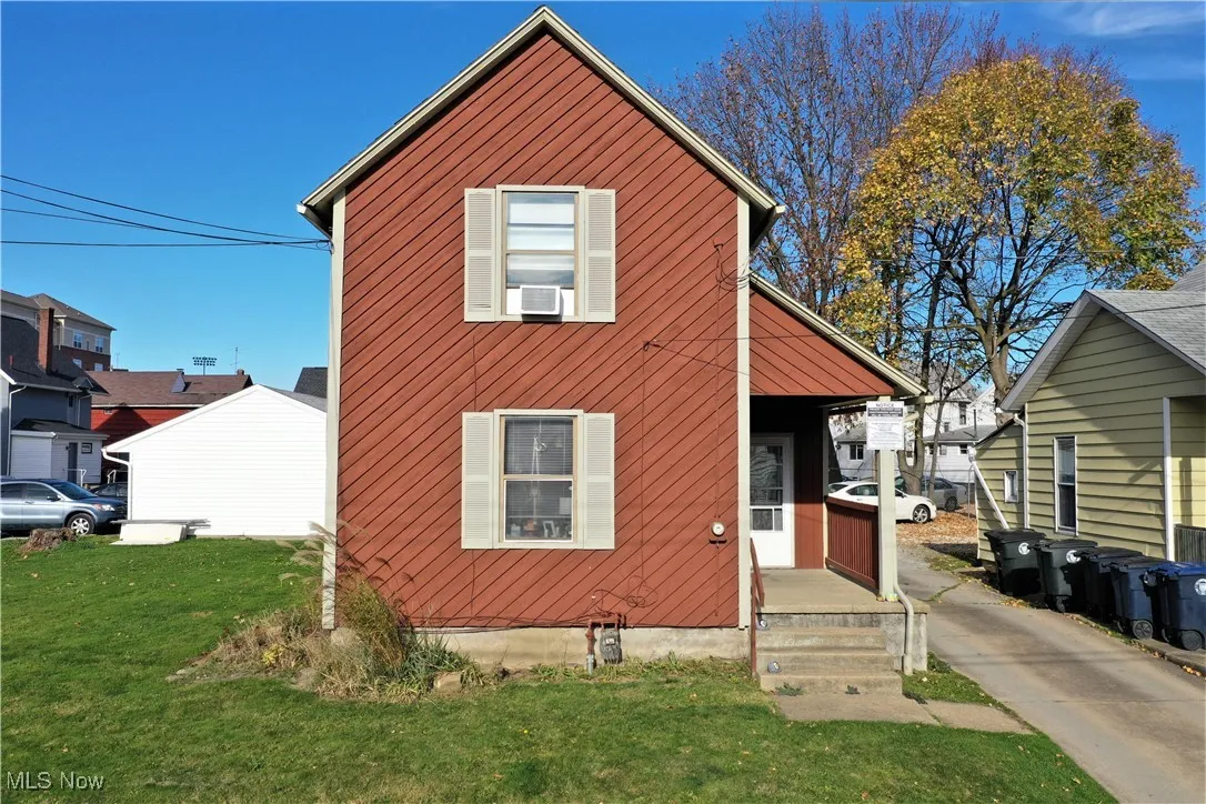 313 Torrey, front