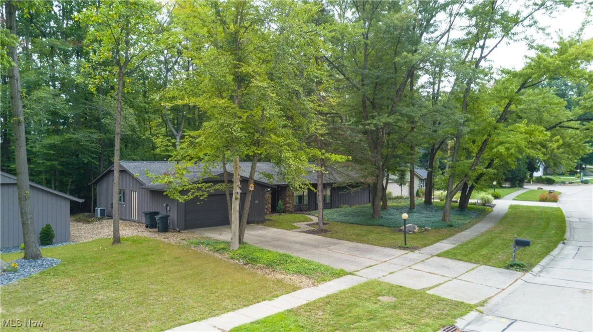 12101 The Bluffs, Strongsville, Ohio 44136,MLS Now Listing ID