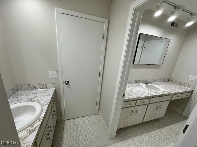 2723 Pease Drive # A106, Rocky River, Ohio 44116,MLS Now Listing ID