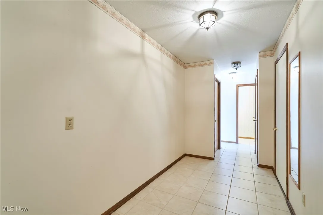Foyer/hall leads to Living Room
