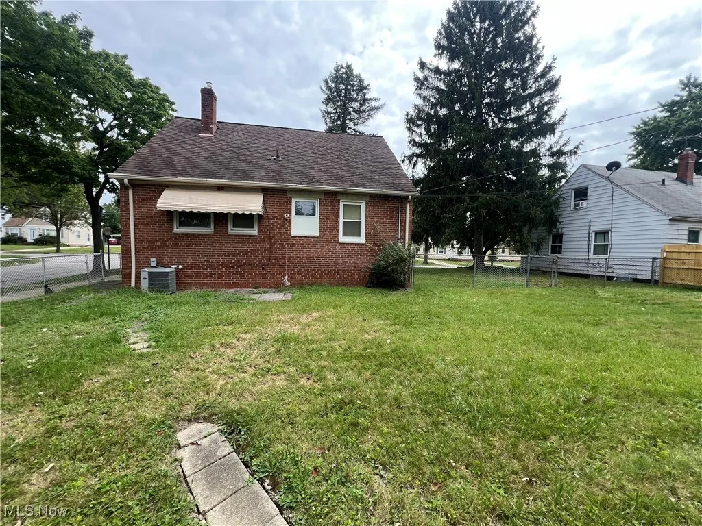 5572 South Boulevard, Maple Heights, Ohio 44137,MLS Now Listing ID