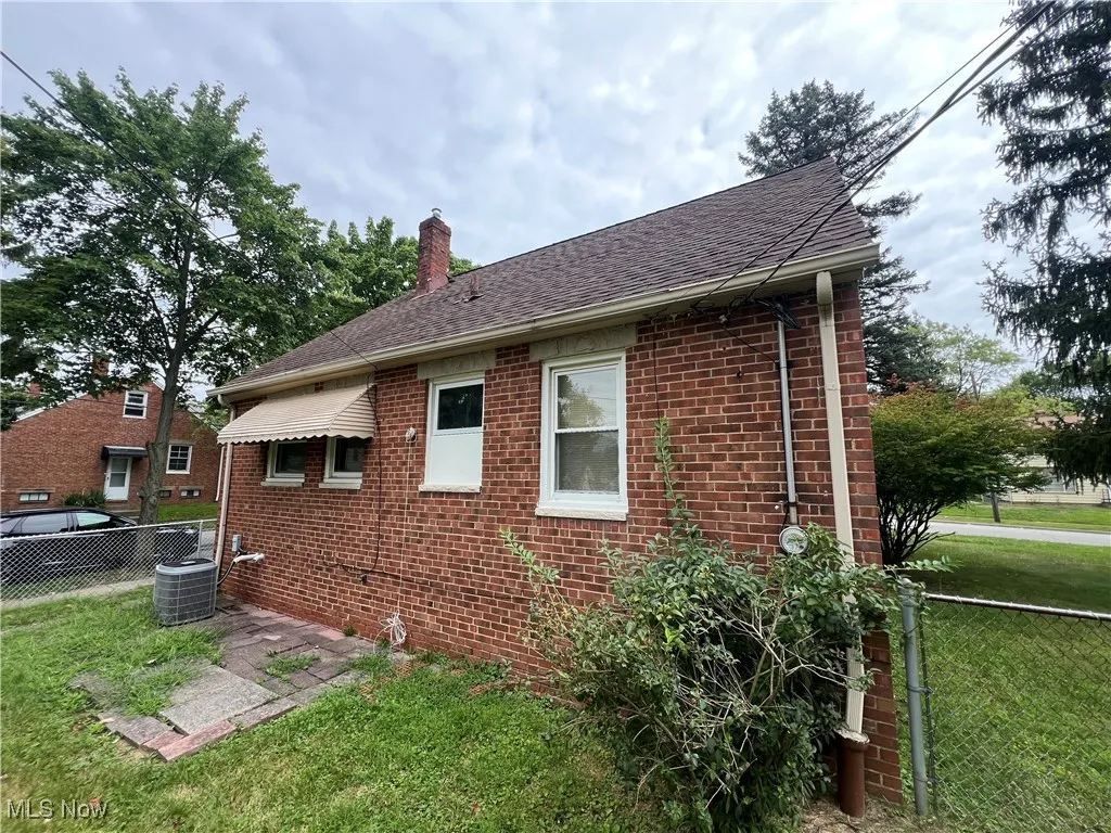 5572 South Boulevard, Maple Heights, Ohio 44137,MLS Now Listing ID