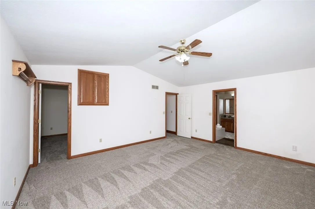 *MASTER BEDROOM W/NEW GREY CARPET 2025, VAULTED CEILING, BABY ROOM ATTACHED (ALSO HALLWAY ACCESS), ENSUITE FULL MASTER BATHROOM W/NEW LUXURY PLANK FLOORING 2025, JETTED TUB, GRANITE COUNTERTOPS, HIS/HER SINKS, WALK IN CLOSET, SEPARATE SHOWER