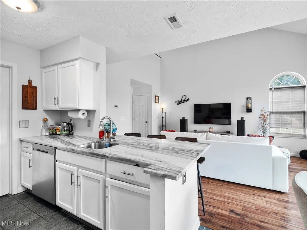 6809 Meadow Lane, Middleburg Heights, Ohio 44130,MLS Now Listing ID