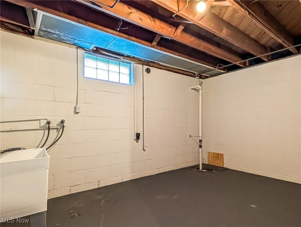 515 Crestview Avenue, Akron, Ohio 44320,MLS Now Listing ID
