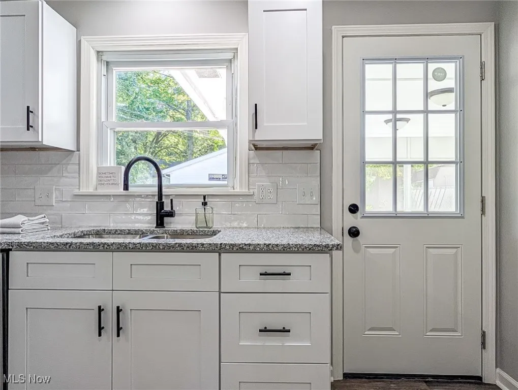 515 Crestview Avenue, Akron, Ohio 44320,MLS Now Listing ID