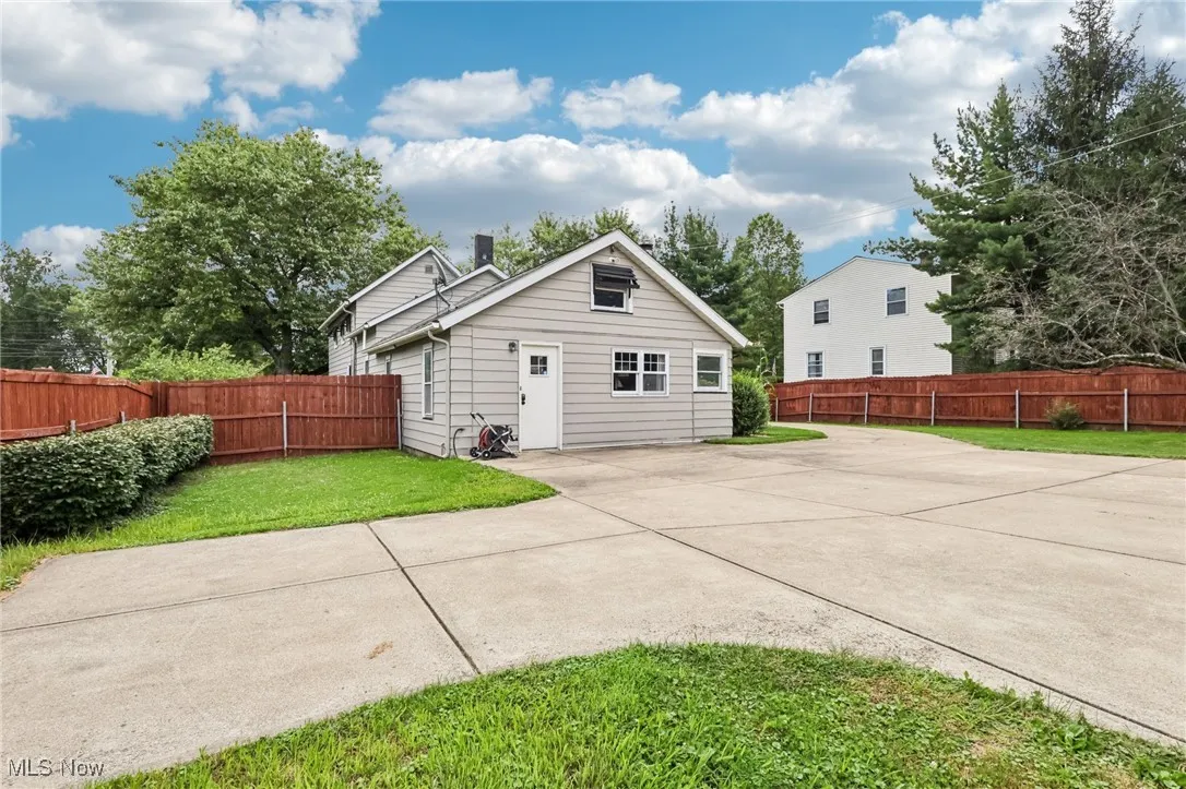 12862 Ridge Road, North Royalton, Ohio 44133,MLS Now Listing ID