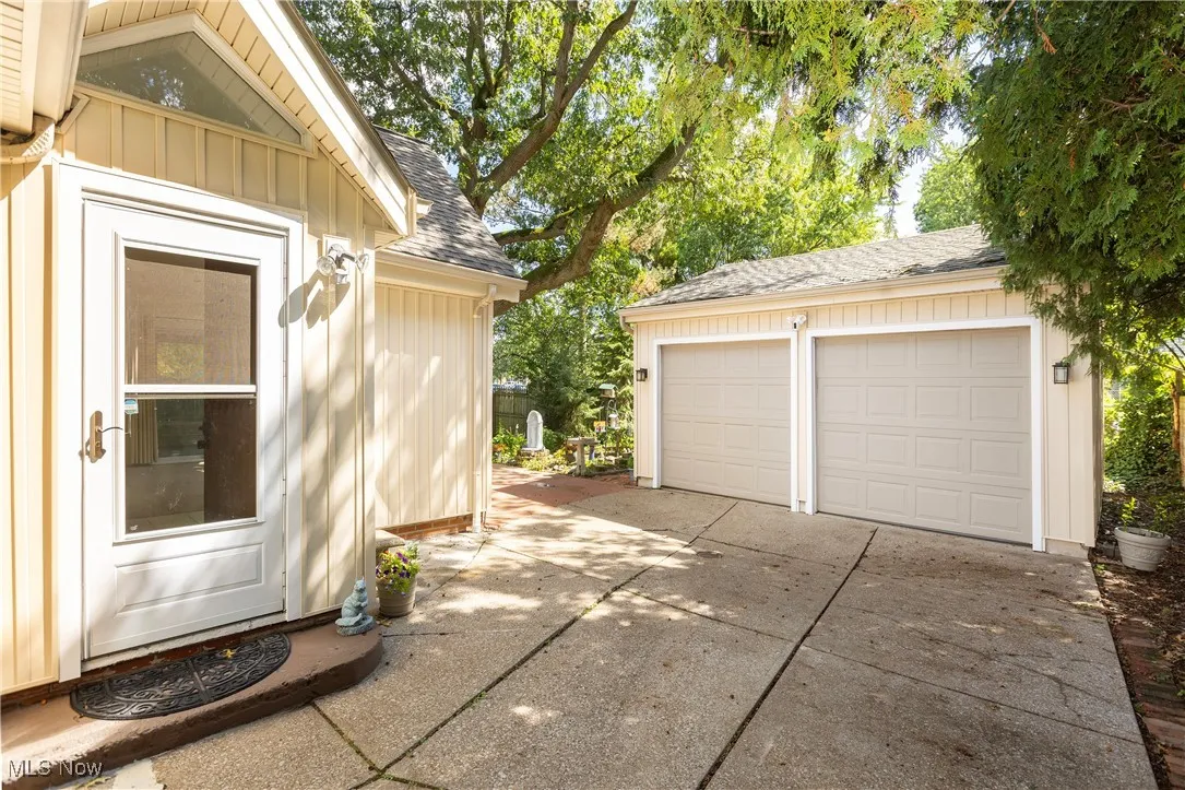 401 Columbia Road, Bay Village, Ohio 44140,MLS Now Listing ID