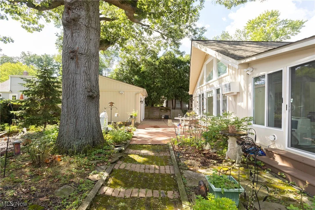 401 Columbia Road, Bay Village, Ohio 44140,MLS Now Listing ID