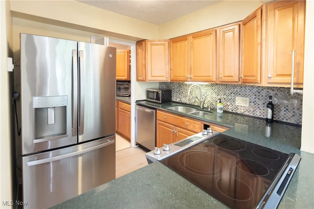 401 Columbia Road, Bay Village, Ohio 44140,MLS Now Listing ID