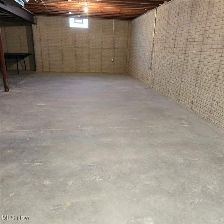 18560 Winding Oak Drive, Middleburg Heights, Ohio 44130,MLS Now Listing ID