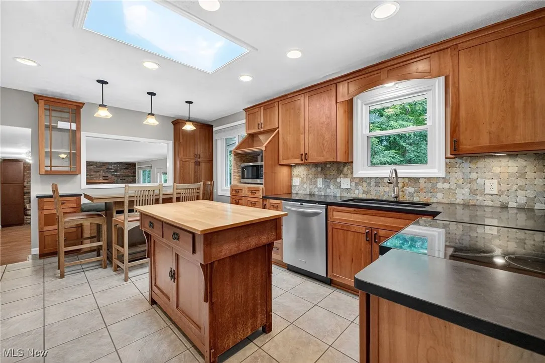 37436 Hunters Ridge Road, Solon, Ohio 44139,MLS Now Listing ID