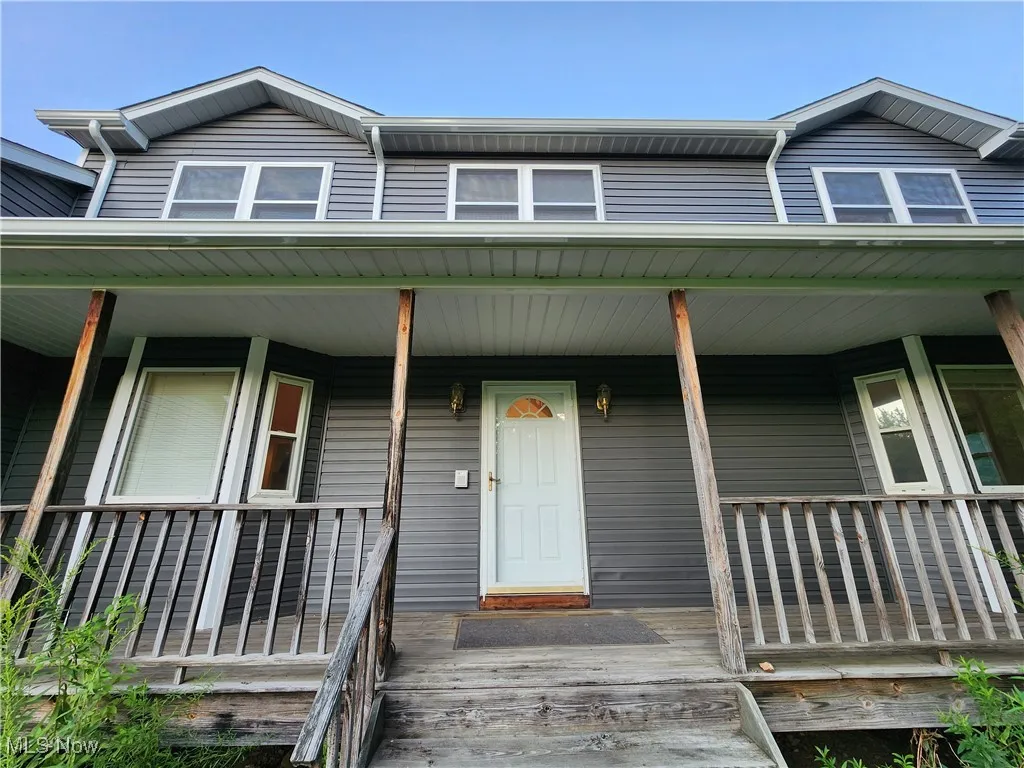 View of front of home featuring a porch