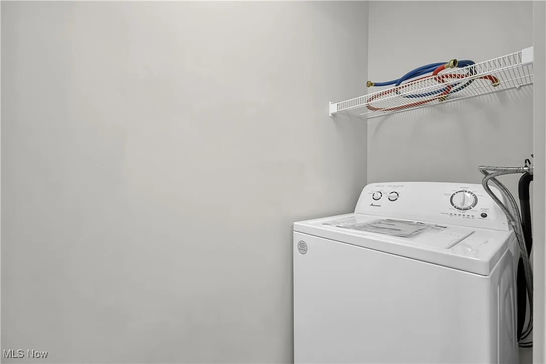 Laundry area featuring washer / clothes dryer