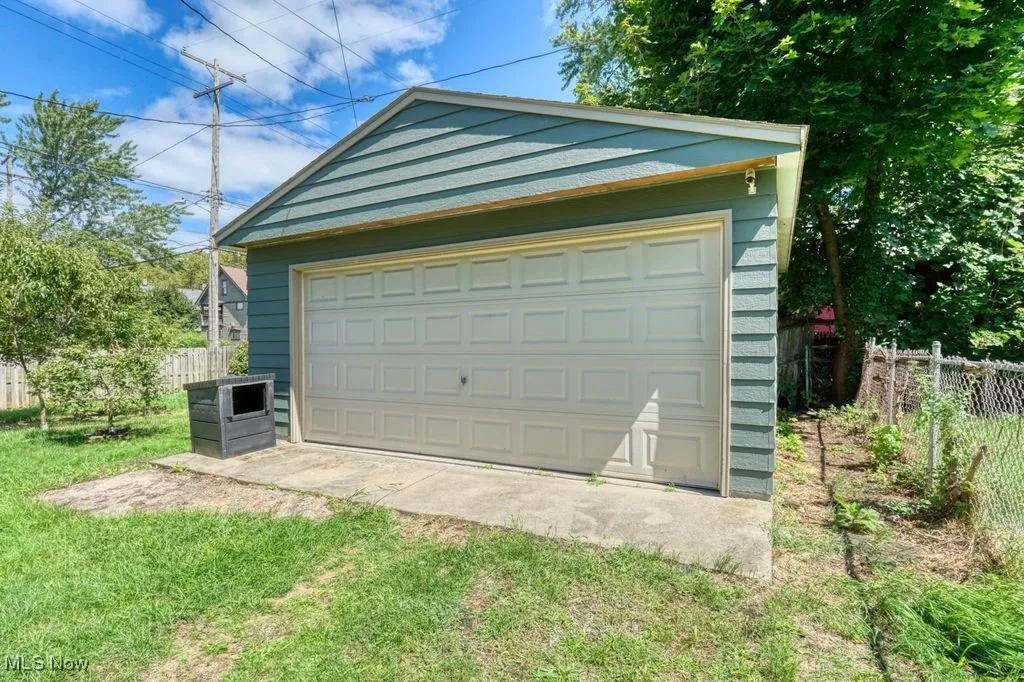 2 1/2 car garage built 15 years ago.