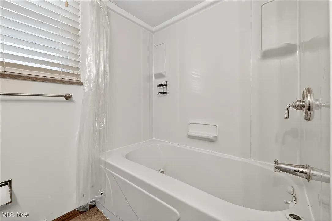 4061 Kenyon Avenue, Lorain, Ohio 44053,MLS Now Listing ID