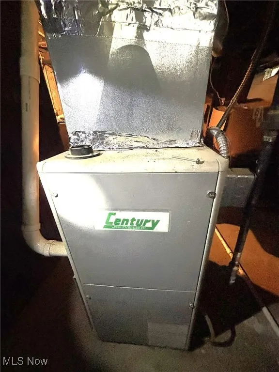 Utility room with heating unit