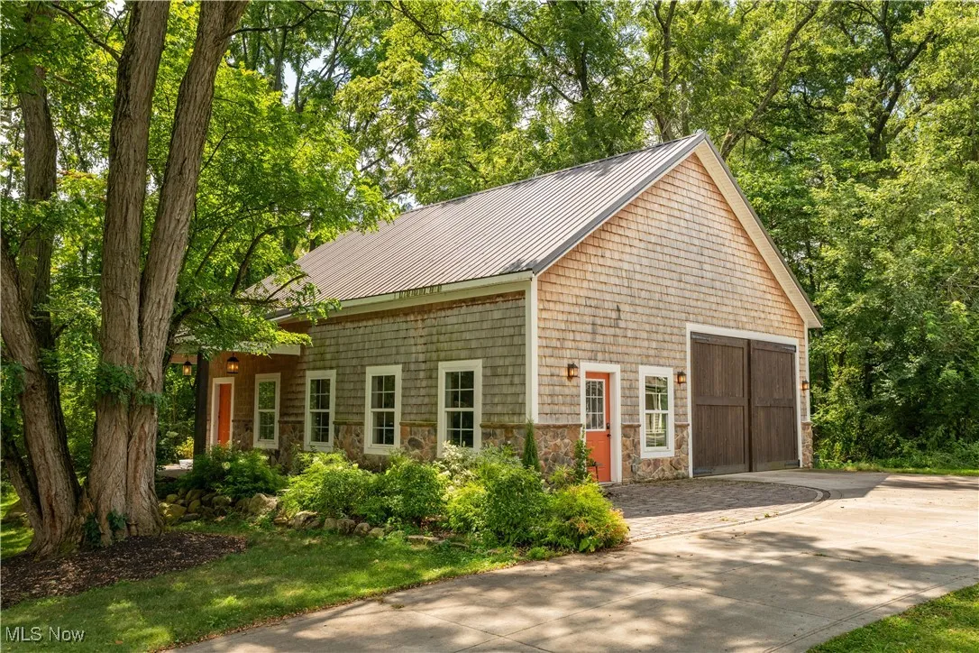 1400 sq ft heated workshop for all your hobbies or toys.