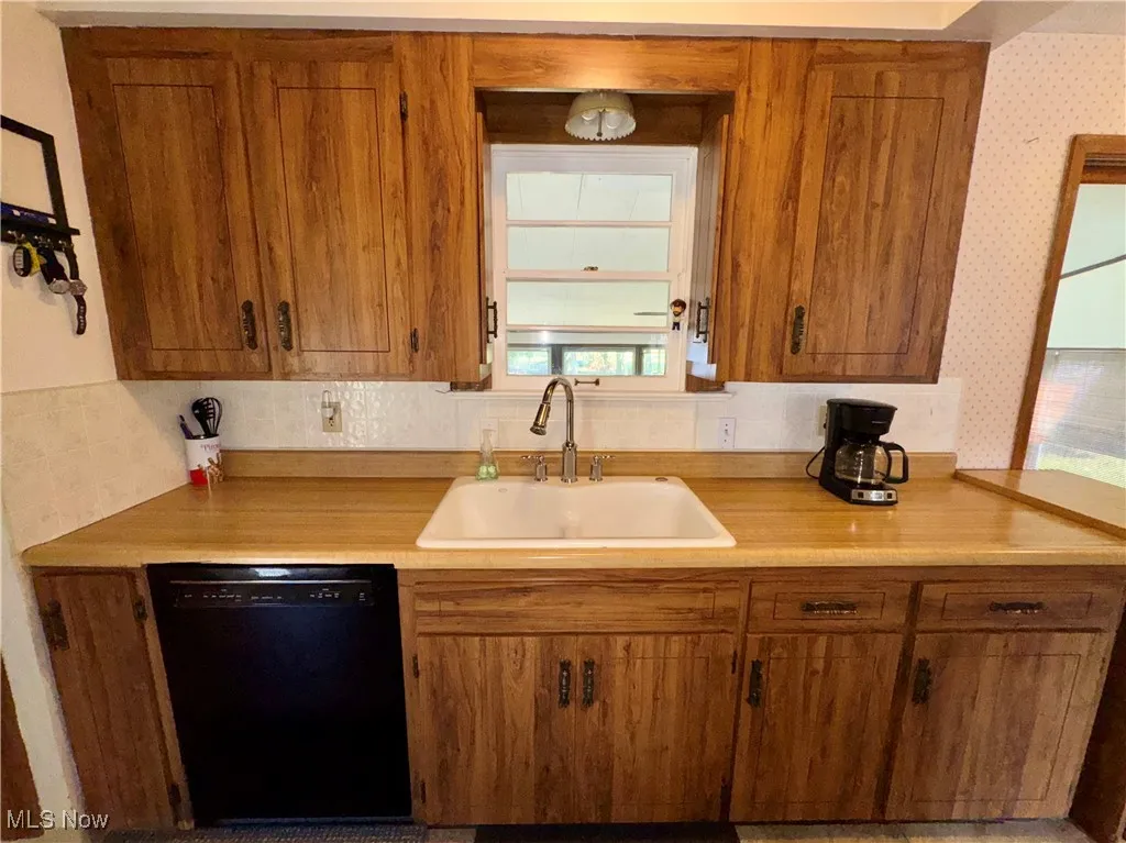 28973 Blissfield Drive, Willowick, Ohio 44095,MLS Now Listing ID