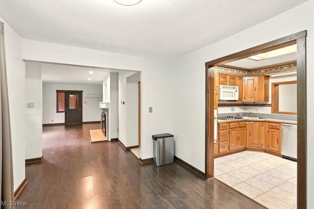 2200 Yellow Creek Road, Akron, Ohio 44333,MLS Now Listing ID