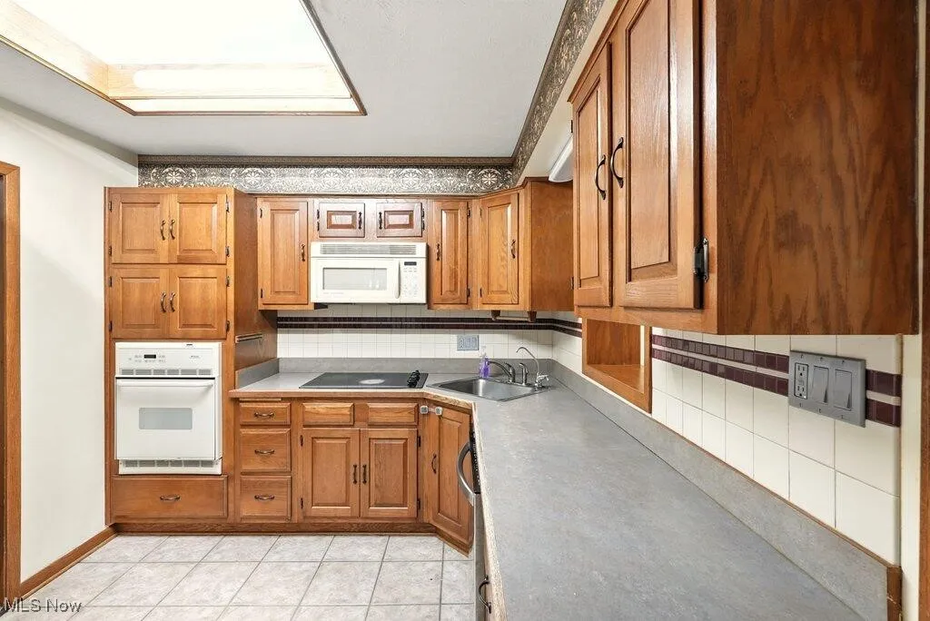 2200 Yellow Creek Road, Akron, Ohio 44333,MLS Now Listing ID