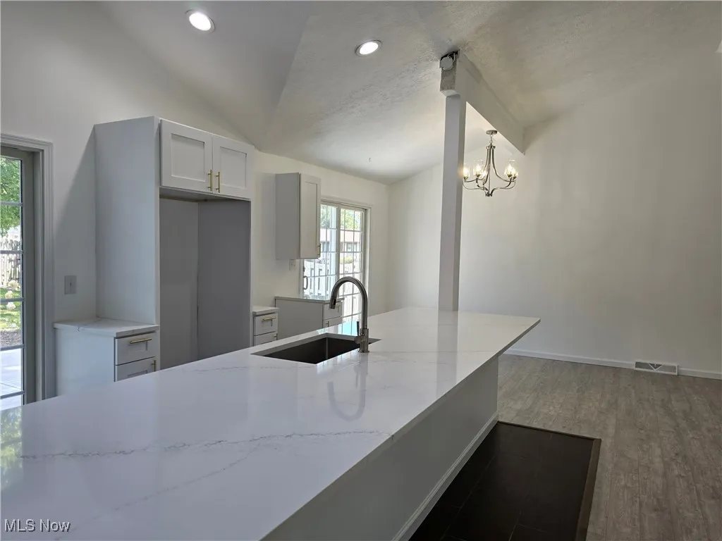 7664 Gerald Drive, Cleveland, Ohio 44130,MLS Now Listing ID