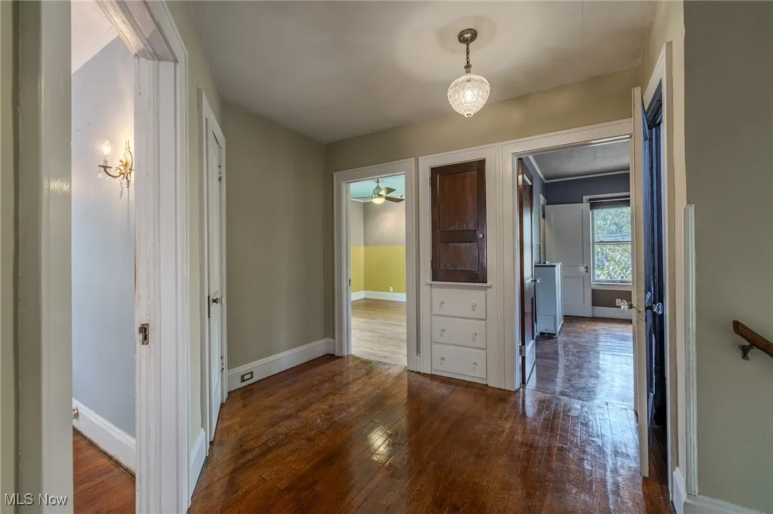 2nd floor landing