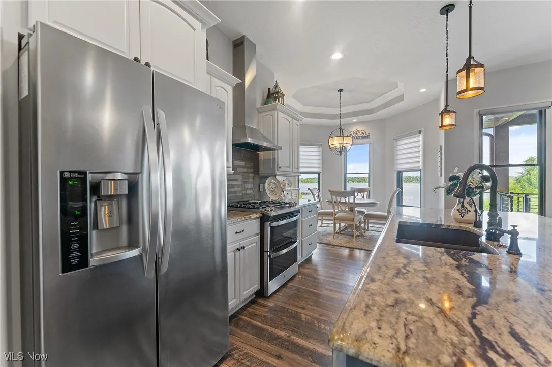 Stainless appliances