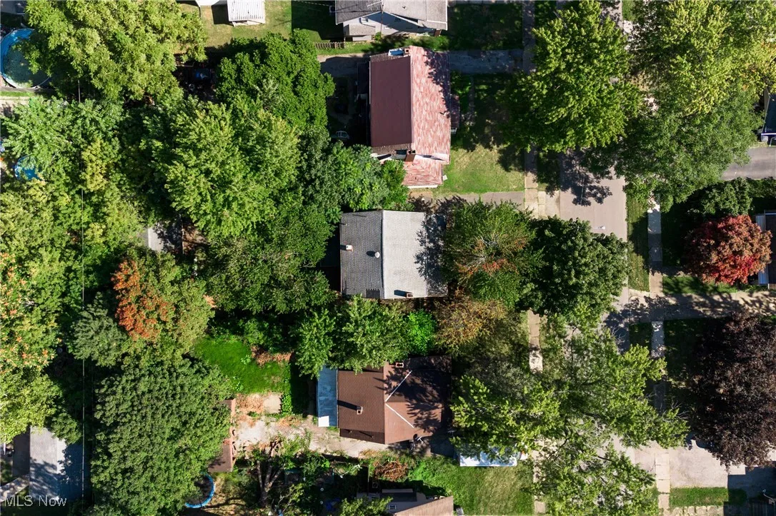 Aerial overview of property's location
