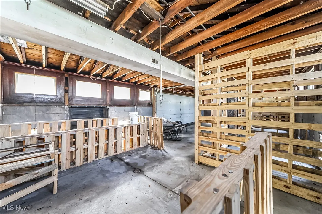 One of several middle sections in the lower outbuilding
