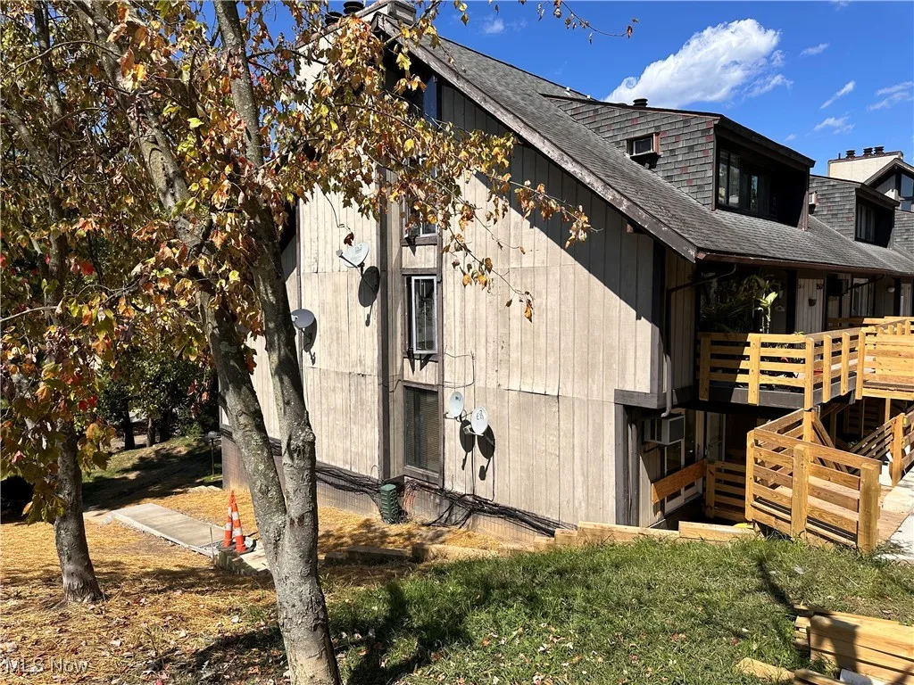1561 Treetop Trail # B, Akron, Ohio 44313,MLS Now Listing ID